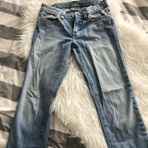 LEVIS 522 mid-rise straights in a light blue wash